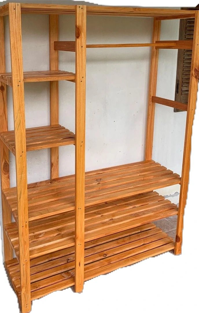 Pallet closset