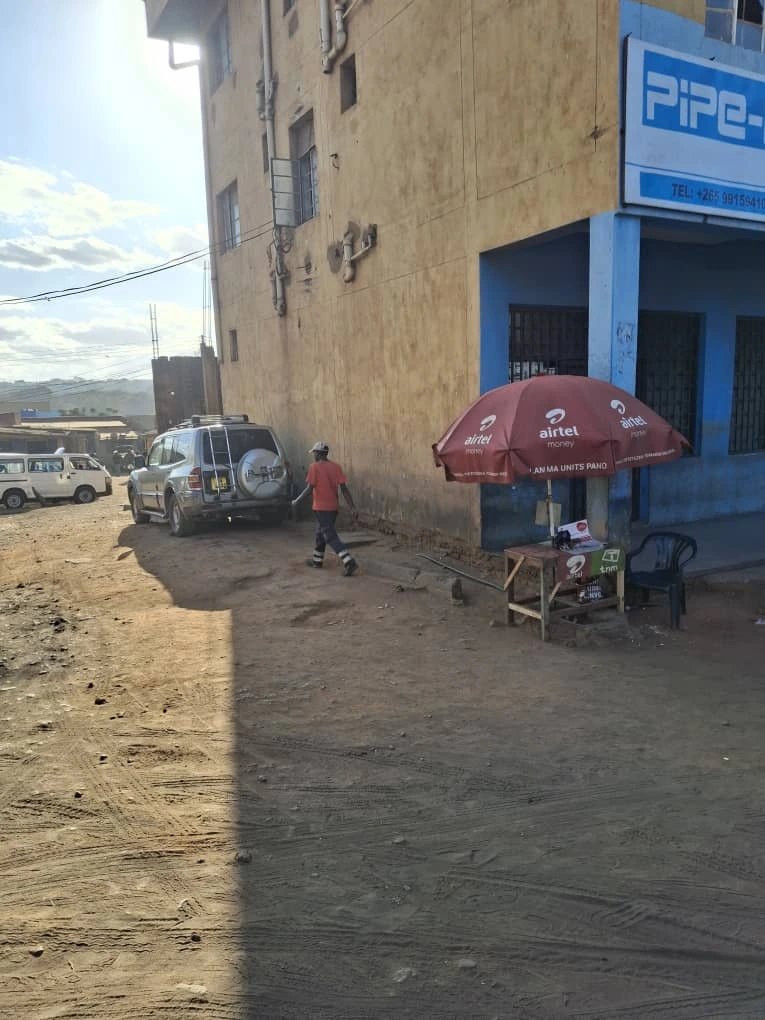 COMMERCIAL BUILDING FOR SALE