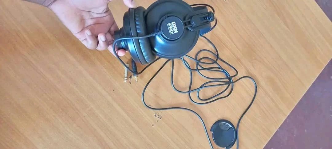 DIXON HEADPHONES