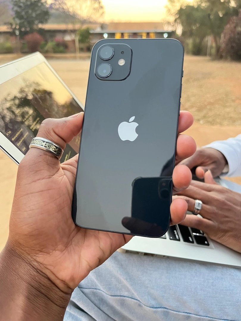 iPhone 12